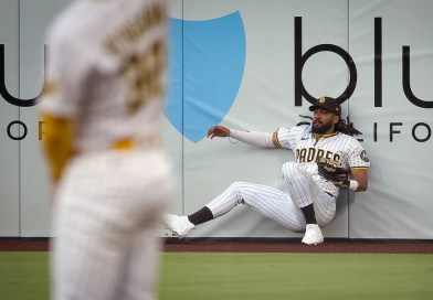 Sheets conecta 2 de los 4 jonrones de Padres, Tatis roba jonrón a Devers y Padres vencen a Gigantes