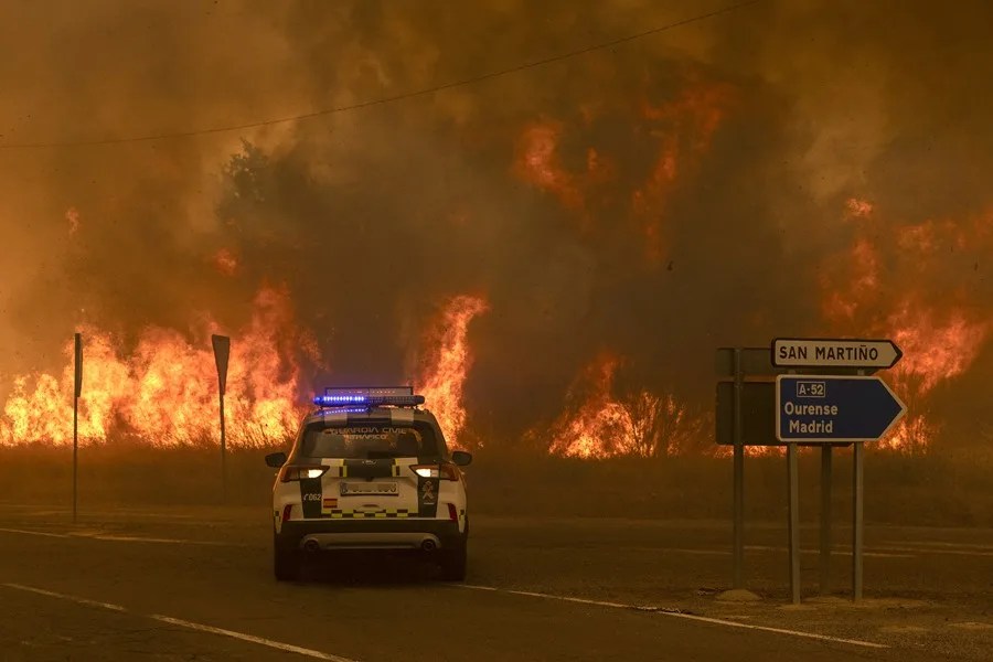La Fiscalía española indaga la conexión de la ola de incendios con la falta de planes de prevención (Video)