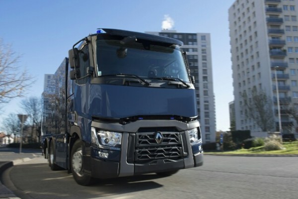 Banco de Francia incorpora los blindados de Renault