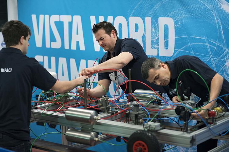Los mejores mecánicos del mundo de Volvo en la final internacional