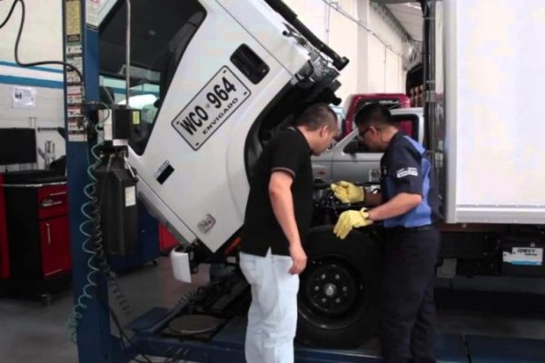 Absuelto un transportista del pago de 9.000 € a un taller