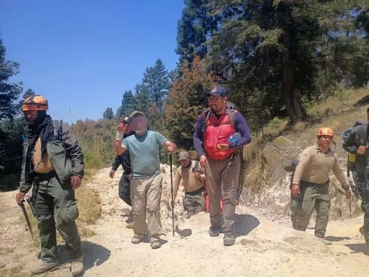 Localiza policía de montaña a persona extraviada en la Malinche