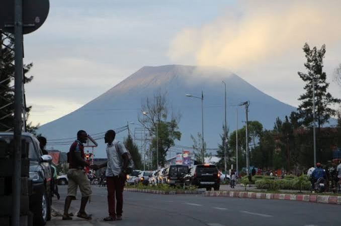Nyiragongo : Le Premier ministre interdit la  construction des maisons sur la lave.