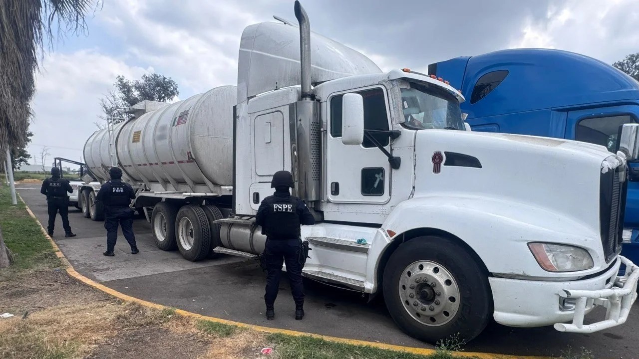 Asegura FSPE tractocamion de combustible 01