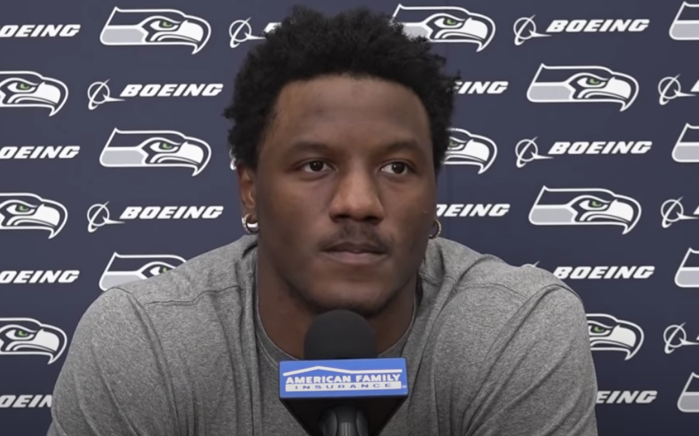 Chris carson hilariously fires back at fantasy football owners