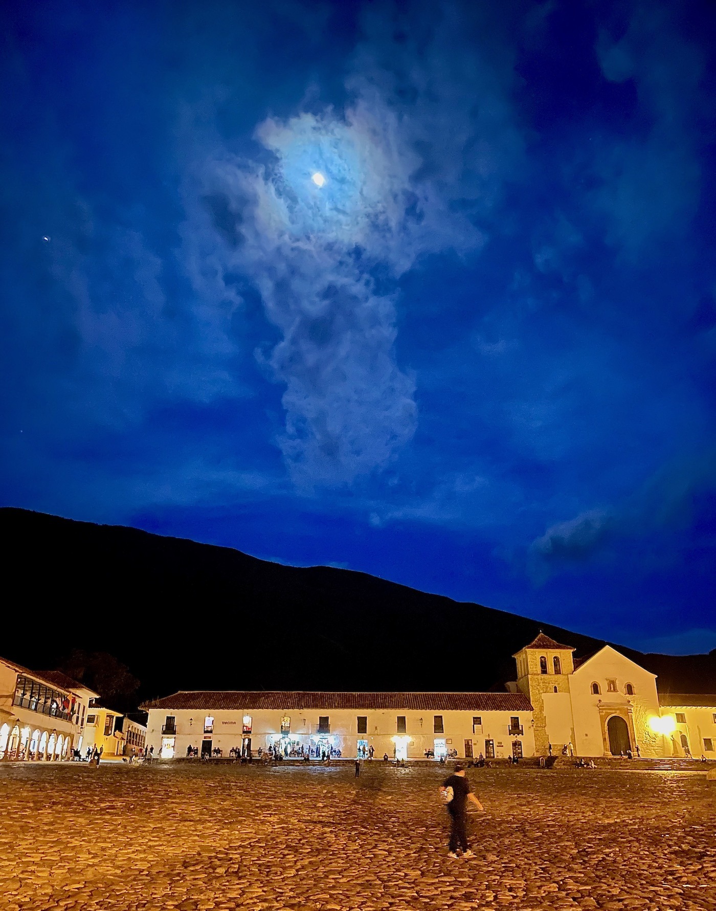 Night view of Villa de Leyva's famous plaza