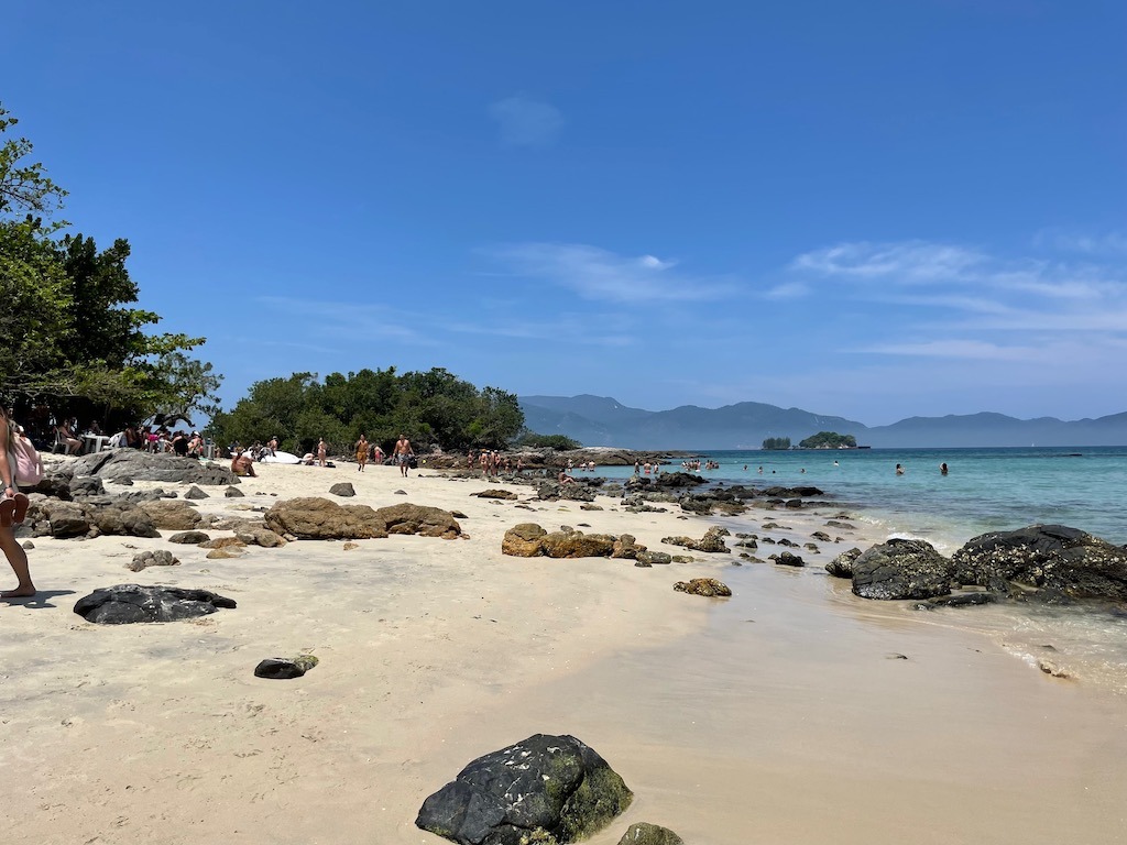 So many pretty beaches, so little time!