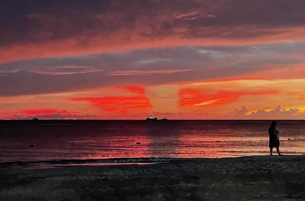One more sunset, just for good measure!
