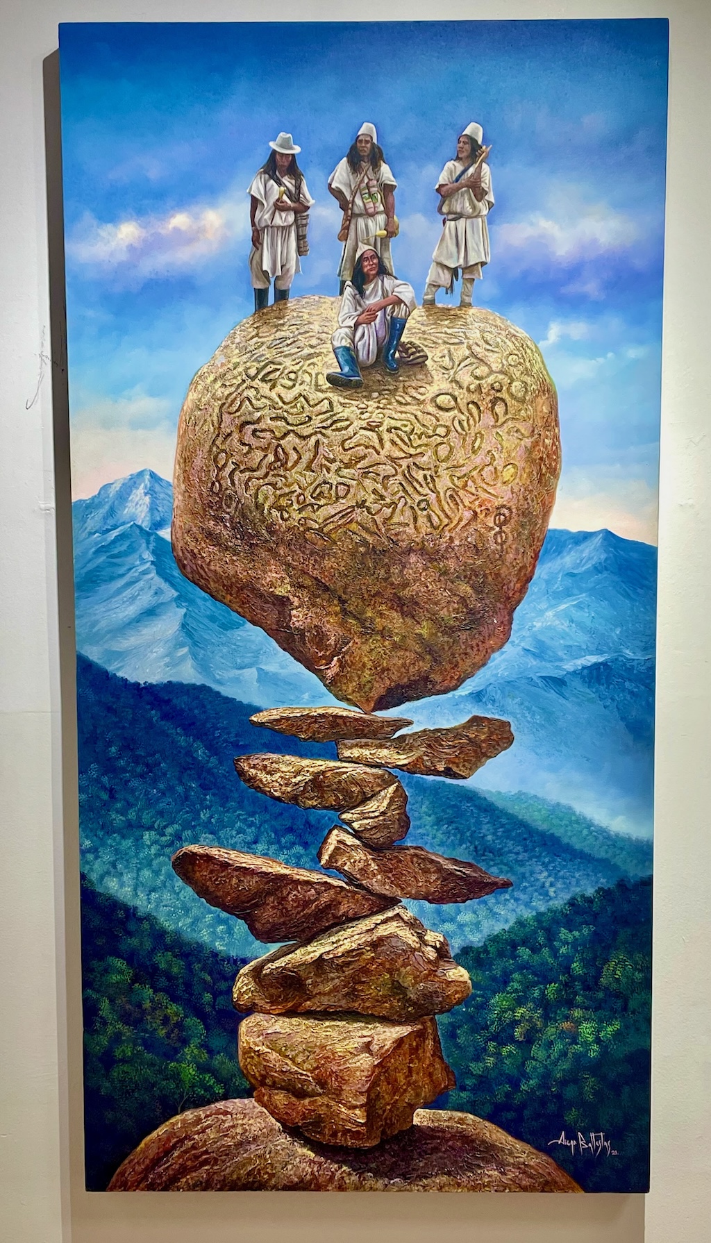 The Quinta's art museum has interesting contemporary works, such as this homage to local indigenous communities.