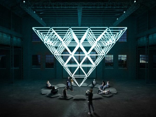 Christopher Bauder e la luce che non ti aspetti. L’artista che ha fatto della materia luminosa un museo perenne