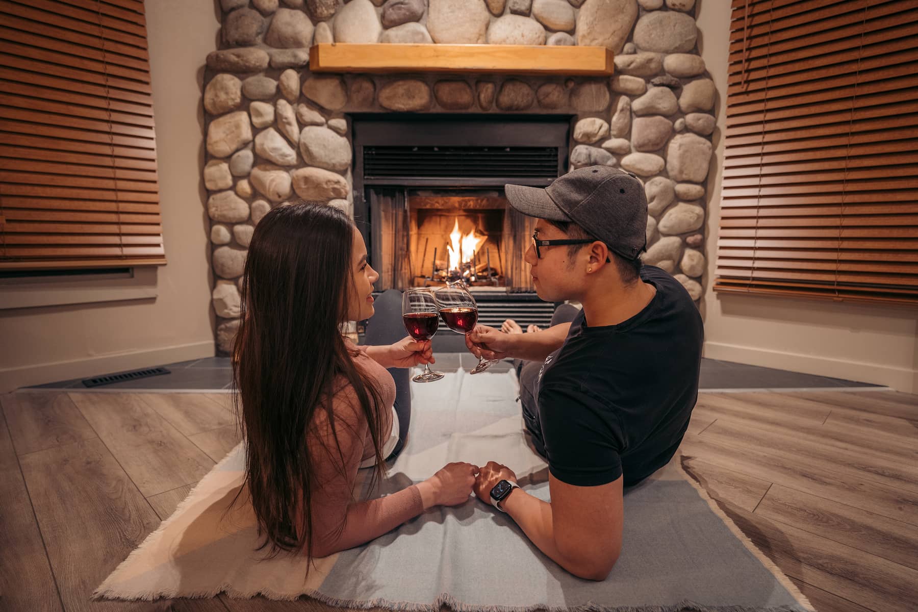 Buffalo Mountain Lodge - Buffalo Suite romantic fireplace