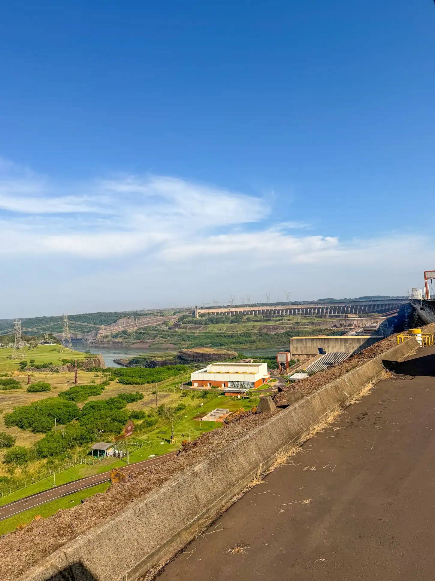 Scenic view of Itapiu dam and surrounding landscape from Brazil side.