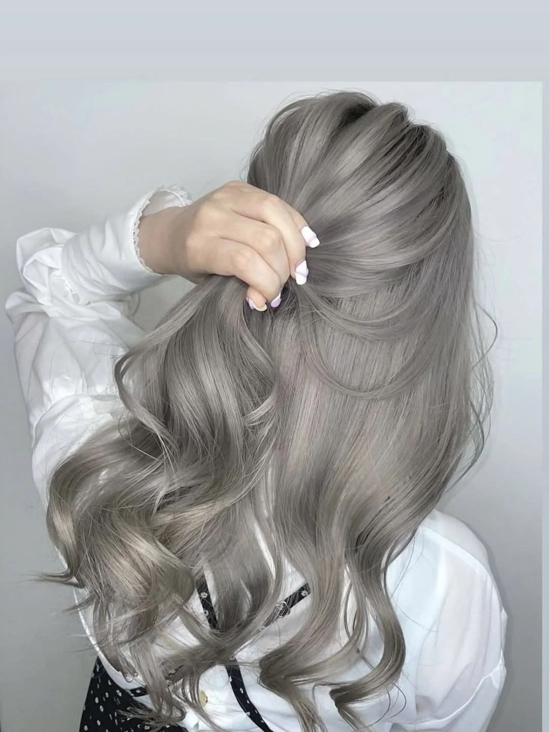 Silver Grey & Smoke (Granny)