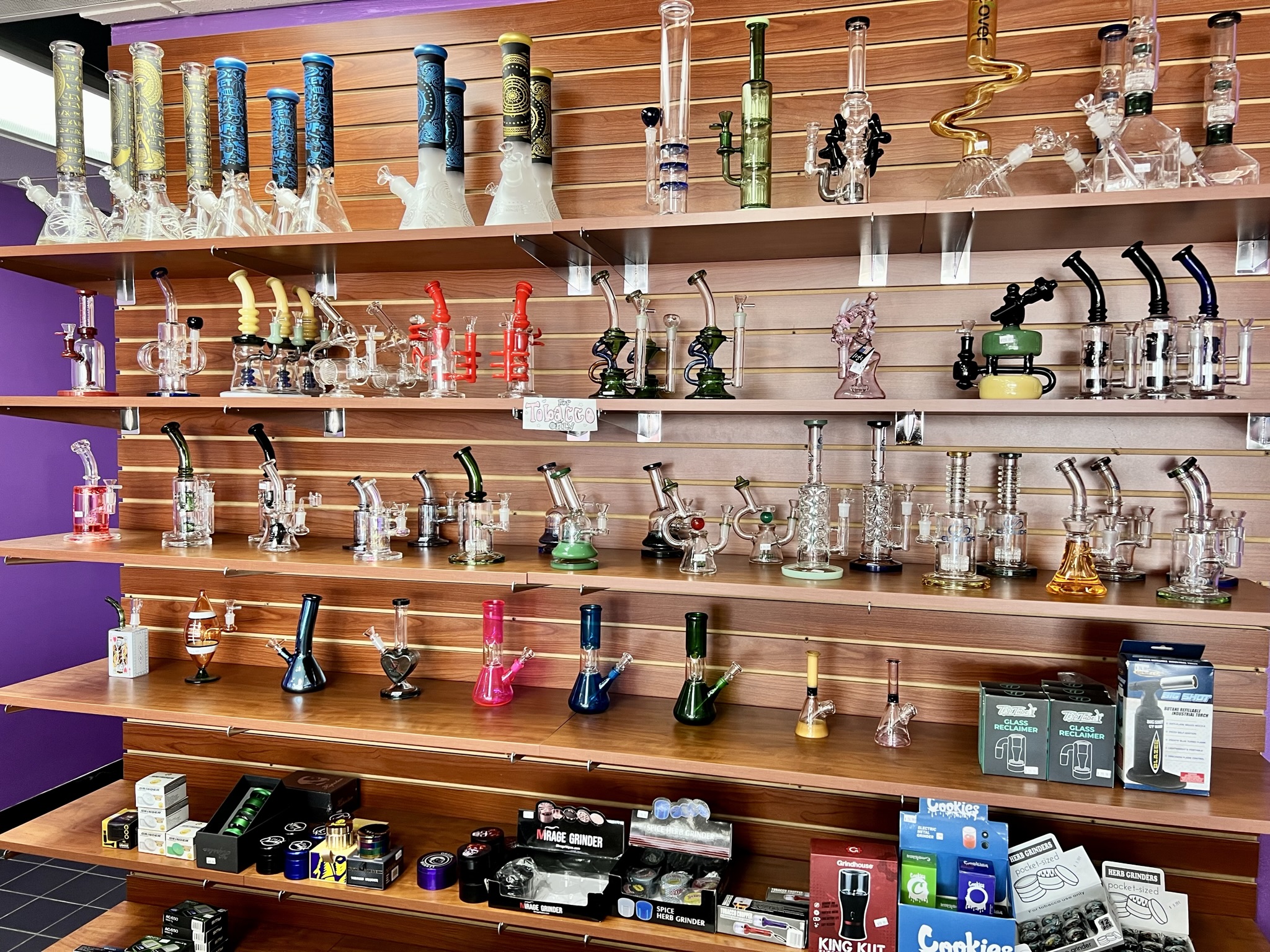 heady-glass-pipes-bongs-bubblers