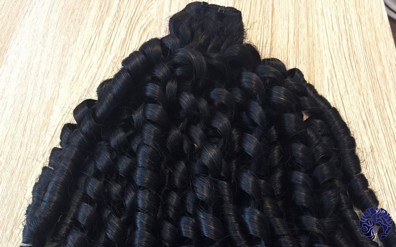 The Refreshing Effect On Your Appearance Of Curly Hair Extensions Before And After