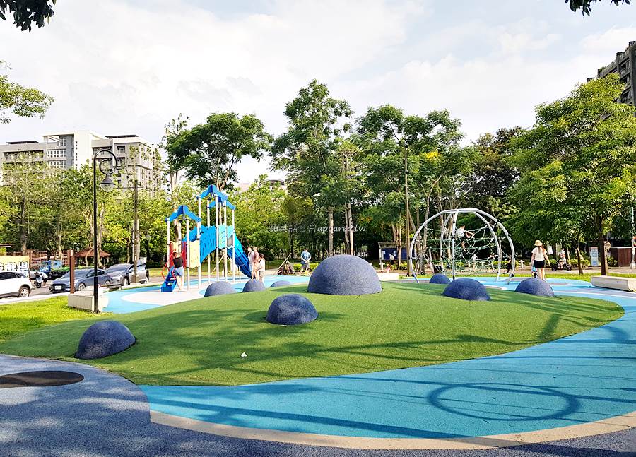 台中南區景點美食8個好吃好玩推薦！親子公園、免費室內景點、忠孝夜市