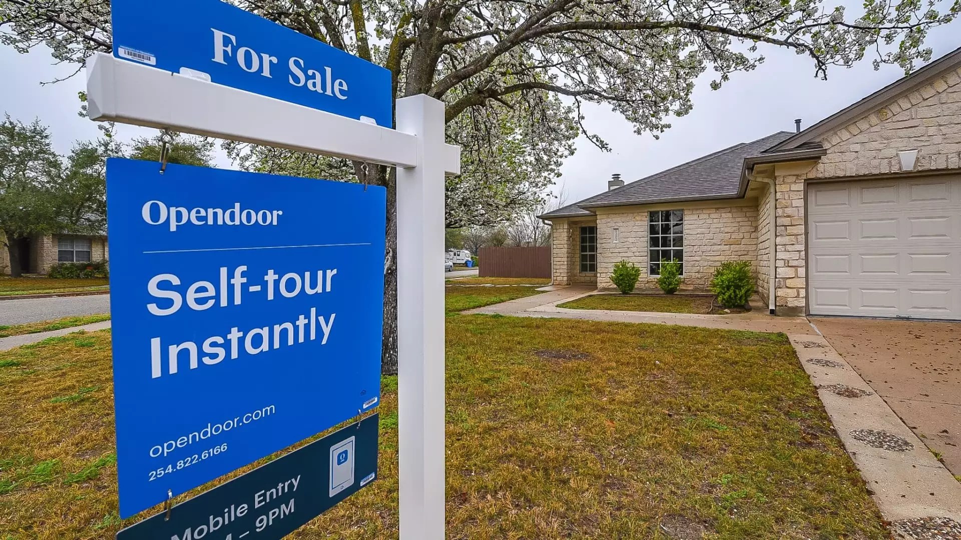 Opendoor’s Turbulent Comeback: Can Reckless Optimism Justify a 500% Surge?