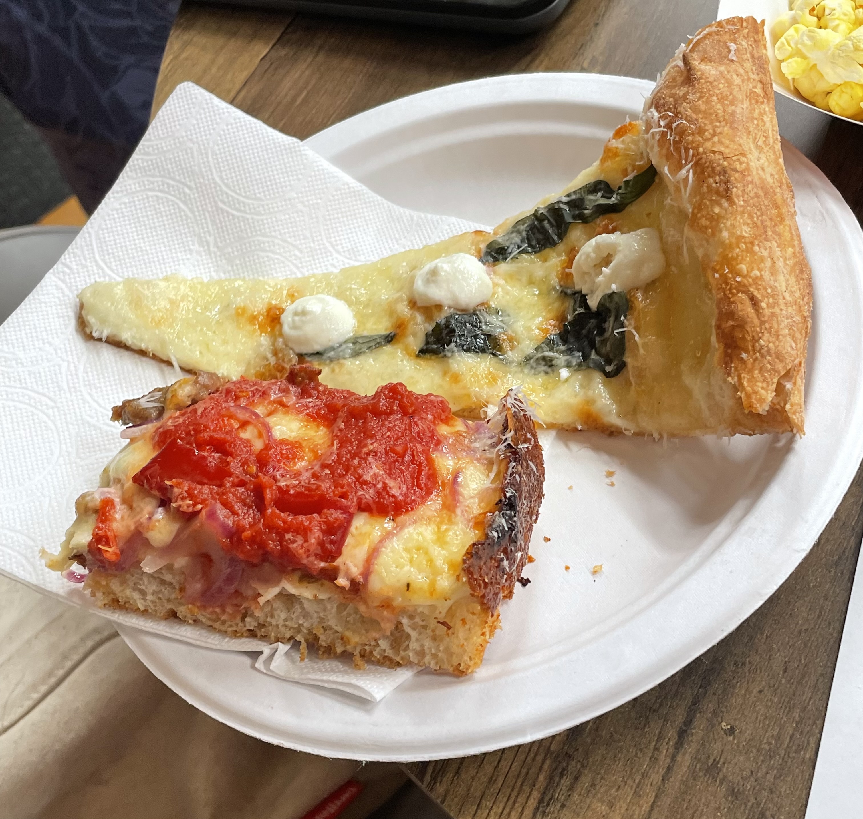 Birdie’s Comes to the Plaza