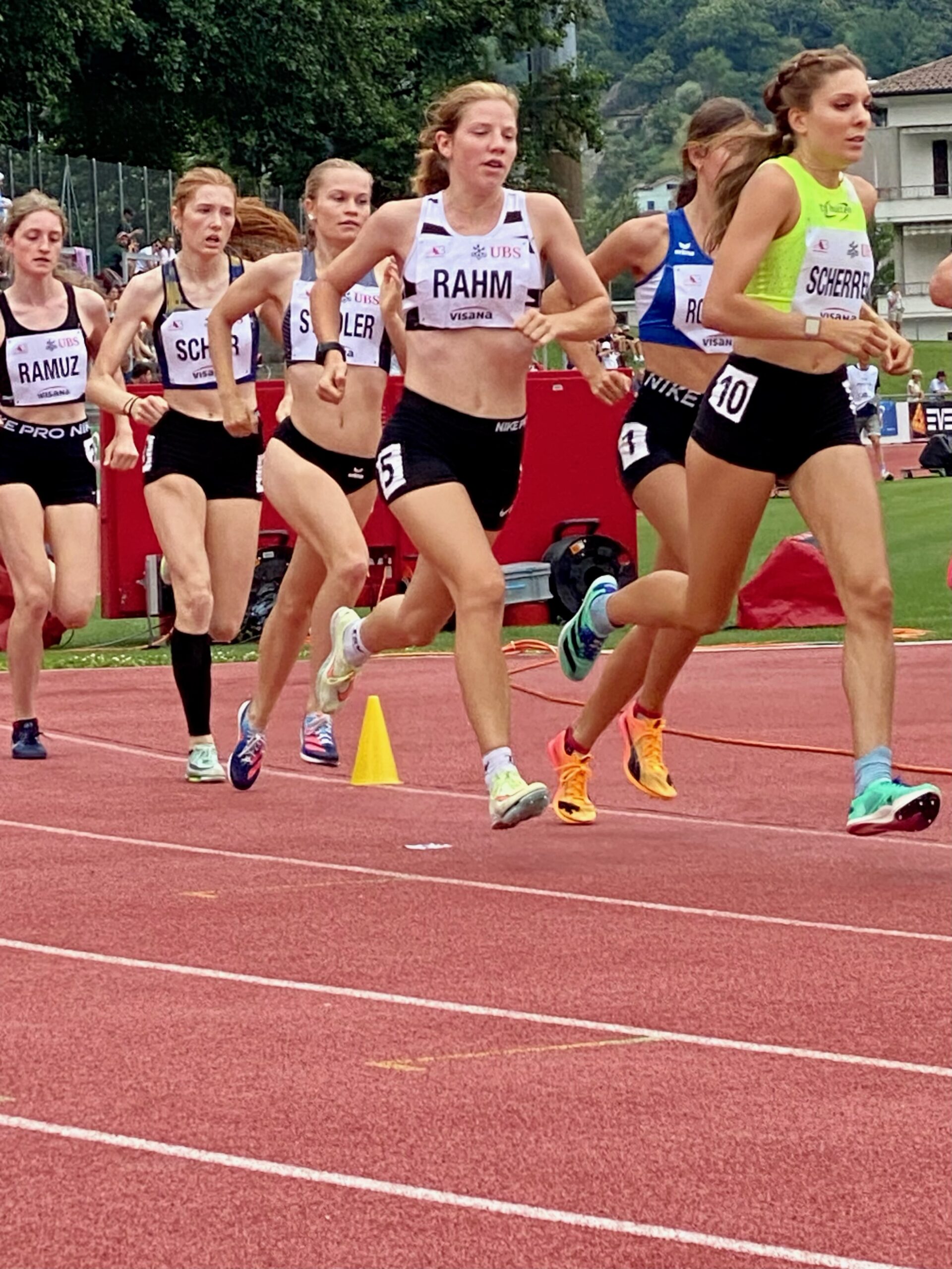 Malin_neben Scherer in Gruppe_SM 23 (002)