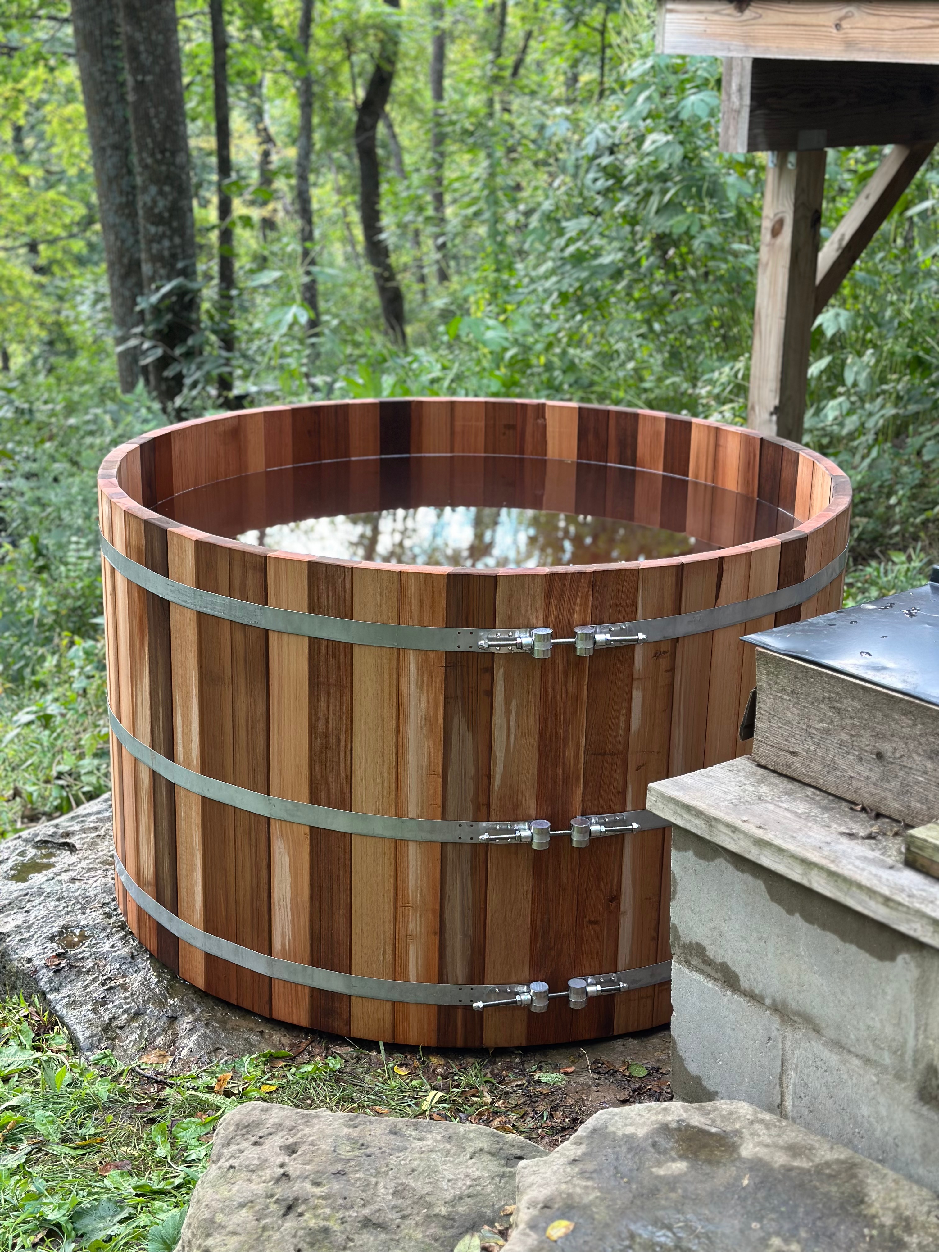 5ft Cedar Hot Tub – LDB Sauna