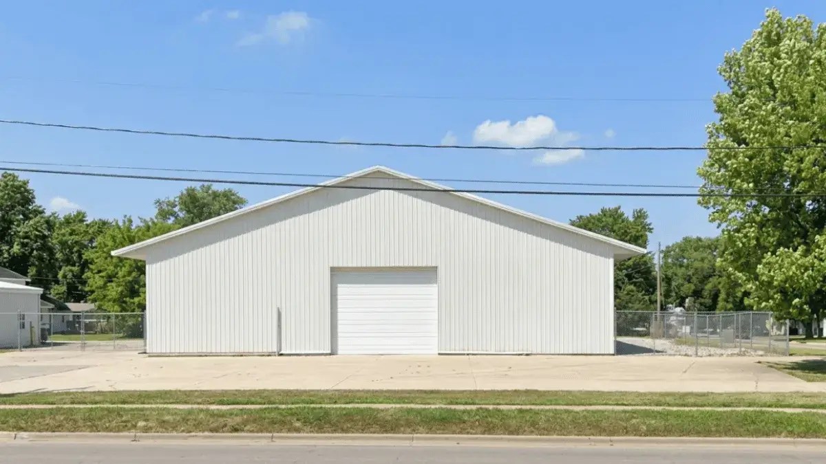 912 Woodlawn Rd