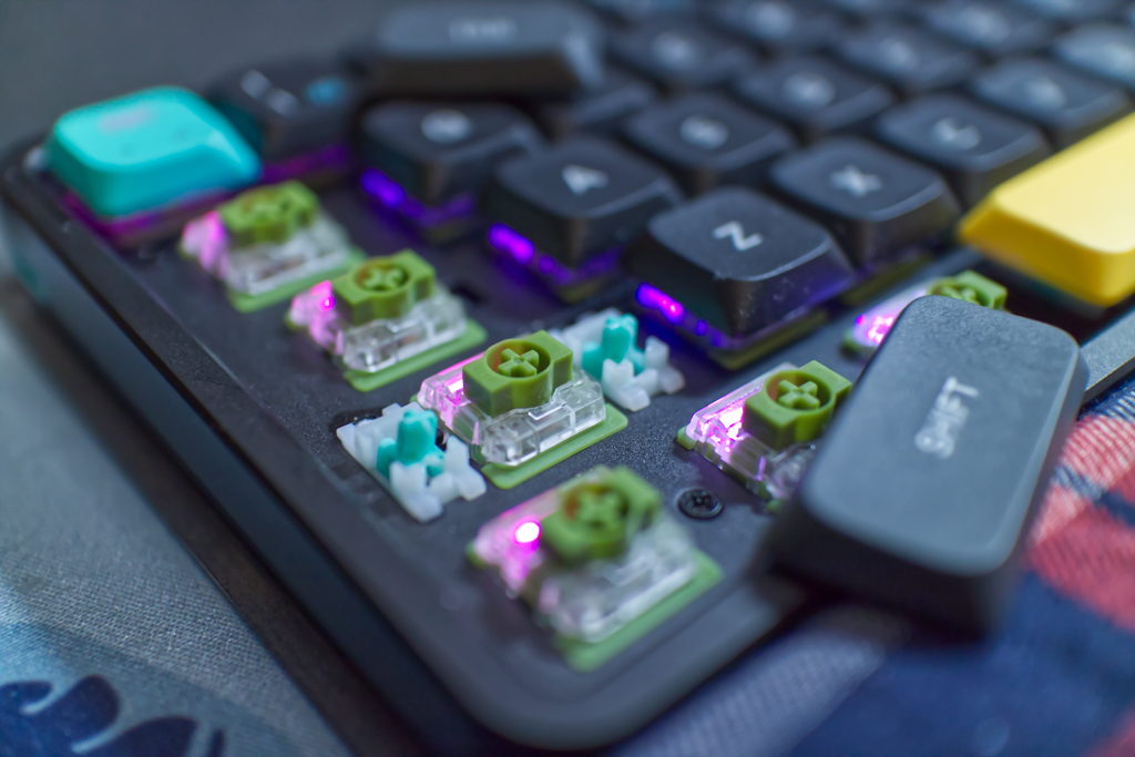 Nuphy Air60 V2 Aloe グレー + NuFolio NuPhy Air60 V2 Wireless Mechanical Keyboard