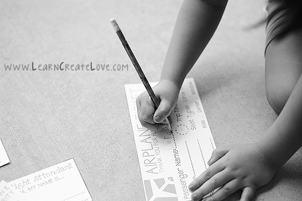 printable pretend play set airport learncreatelove