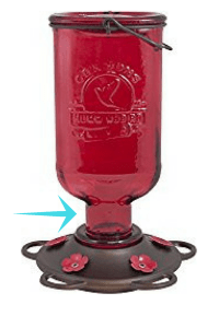 Are you hoping to attract hummingbirds to your yard? Learn why I love my hummingbird feeder. #hummingbird #hummingbirdfeeder #hummingbirdswing #hummingbirdoasis #hummingbirdgarden #hummingbirdfood