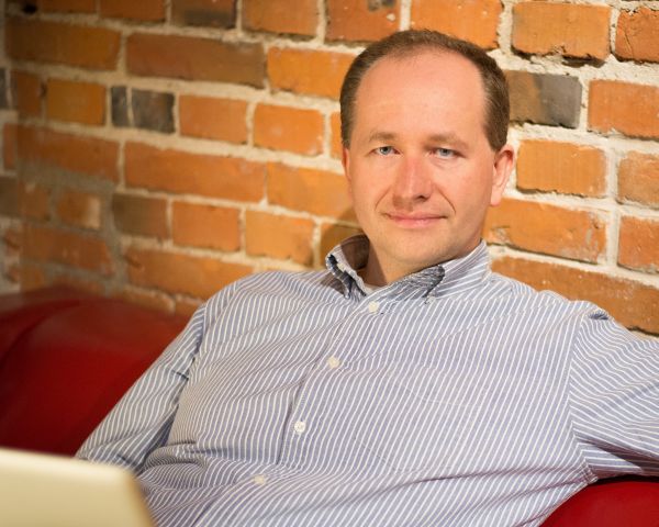 The Man Behind Learnsql Com Learnsql Com - Vintage Wallpaper Collection - Retina Quality