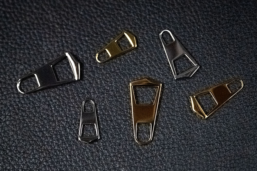 Shield Zipper Puller - Leather Artisan Lab