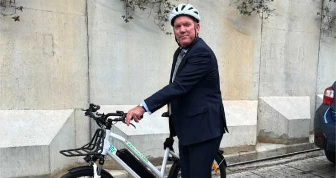 سفير هولندا يغادر لبنان: أشعر بالألم في قلبي