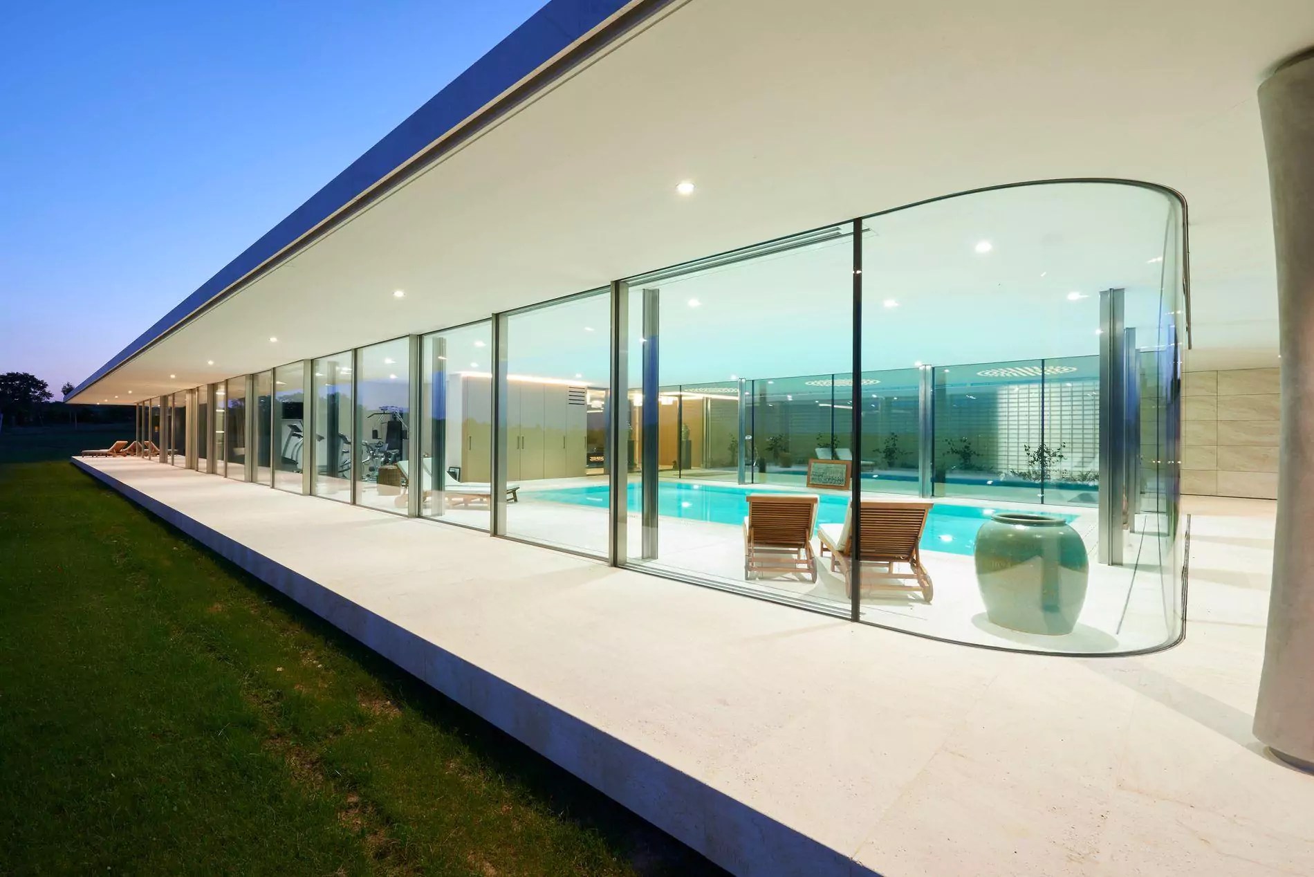 Rahmenlose Fenster Infos Uber Fenster Ohne Rahmen Neuffer De