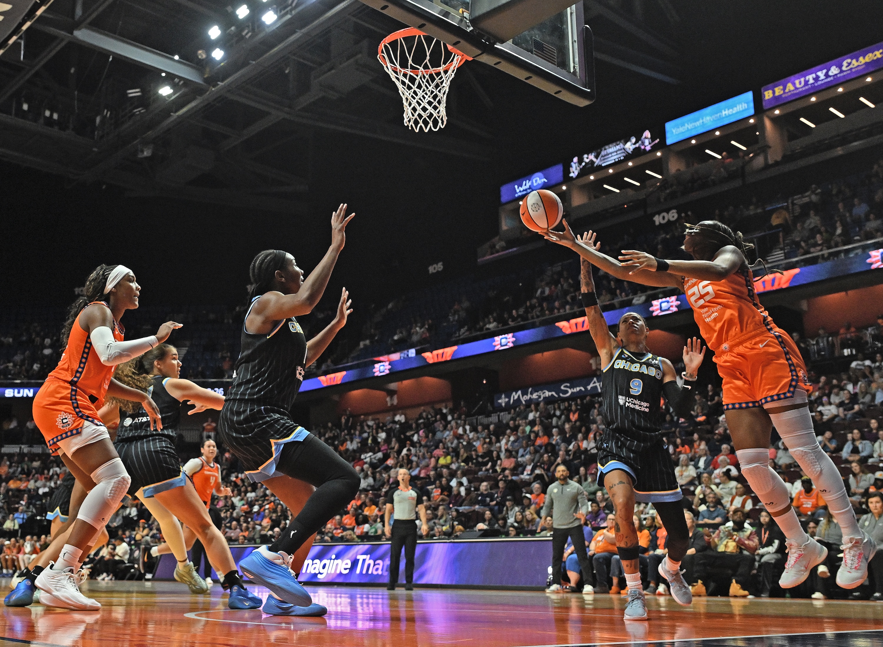 The Chicago Sky: A Team in Crisis (2026)