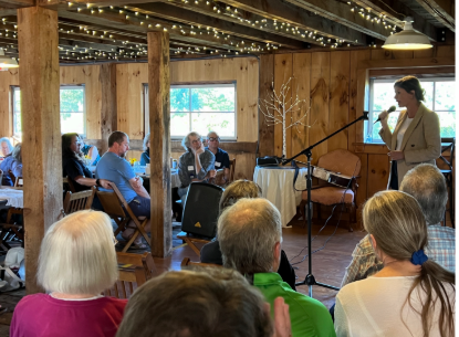 Goodlander meets with residents to discuss politics