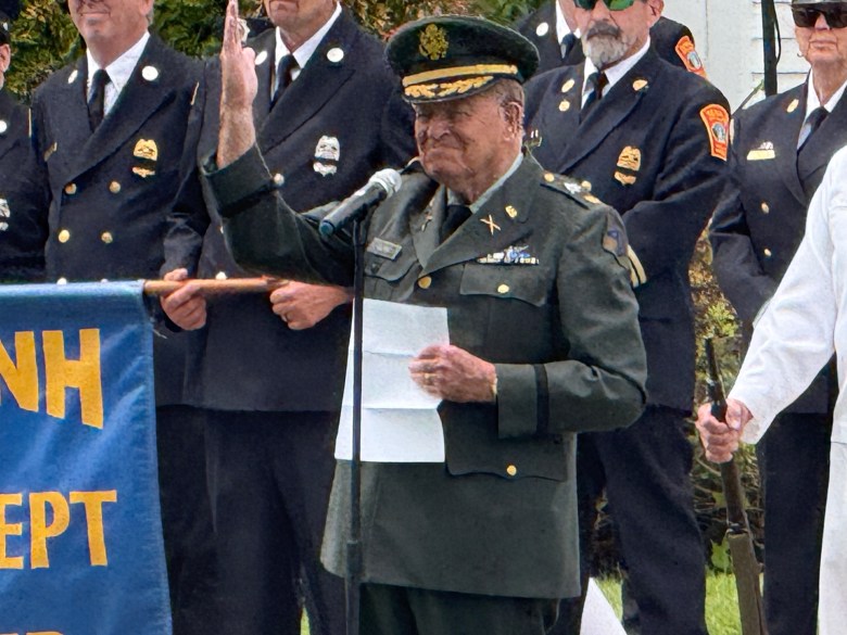 David Quinn welcomes residents to Memorial Day services in Temple. 