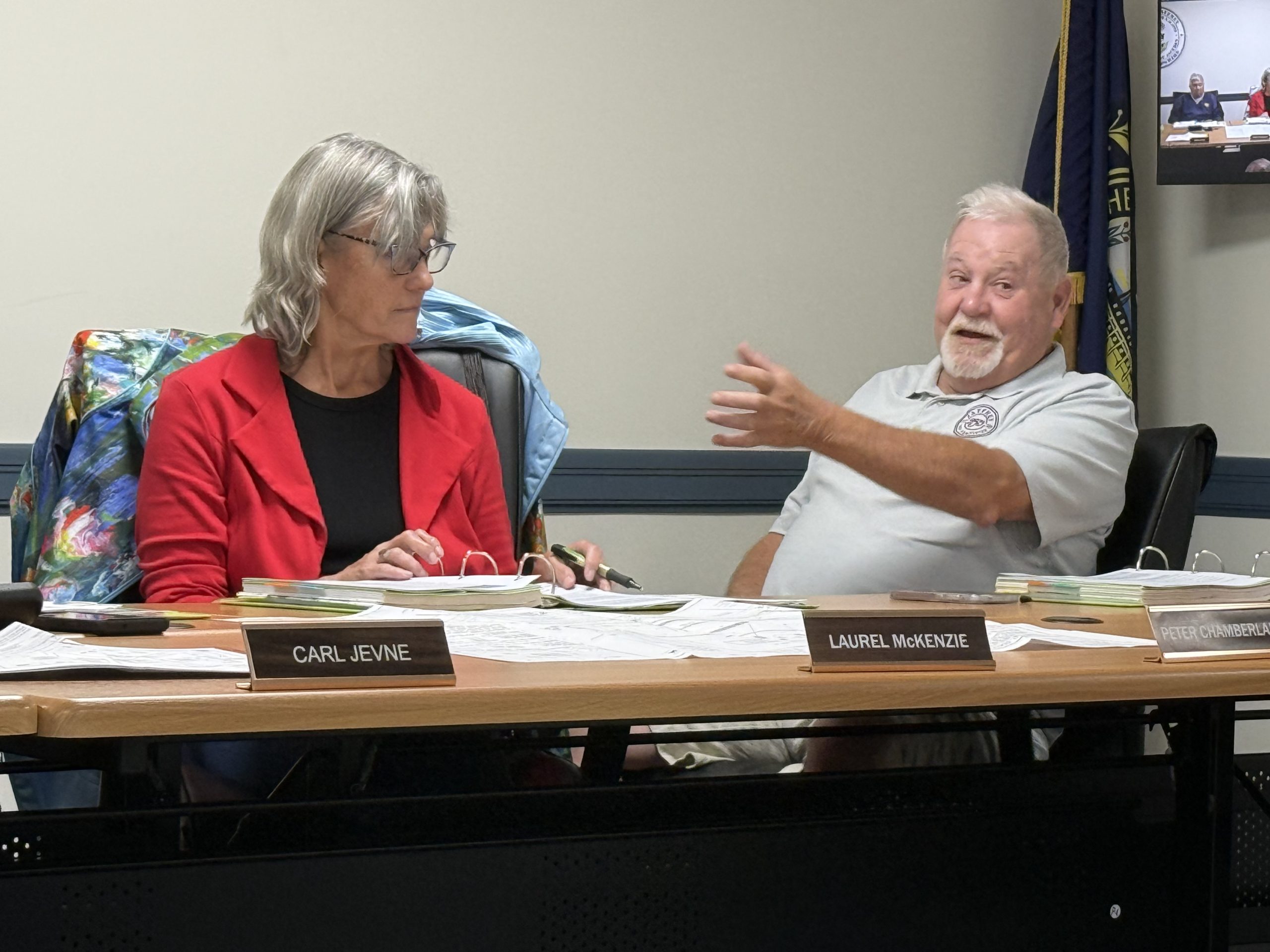 Laurel McKenzie and Peter Chamberlain discuss a proposed electronic sign at the Park Theatre.