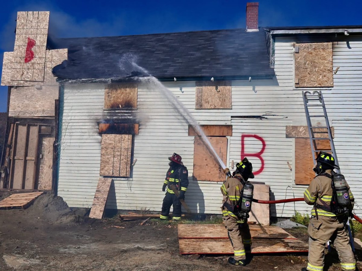 New Ipswich firefighters practice real-world tactics by burning old farmhouse
