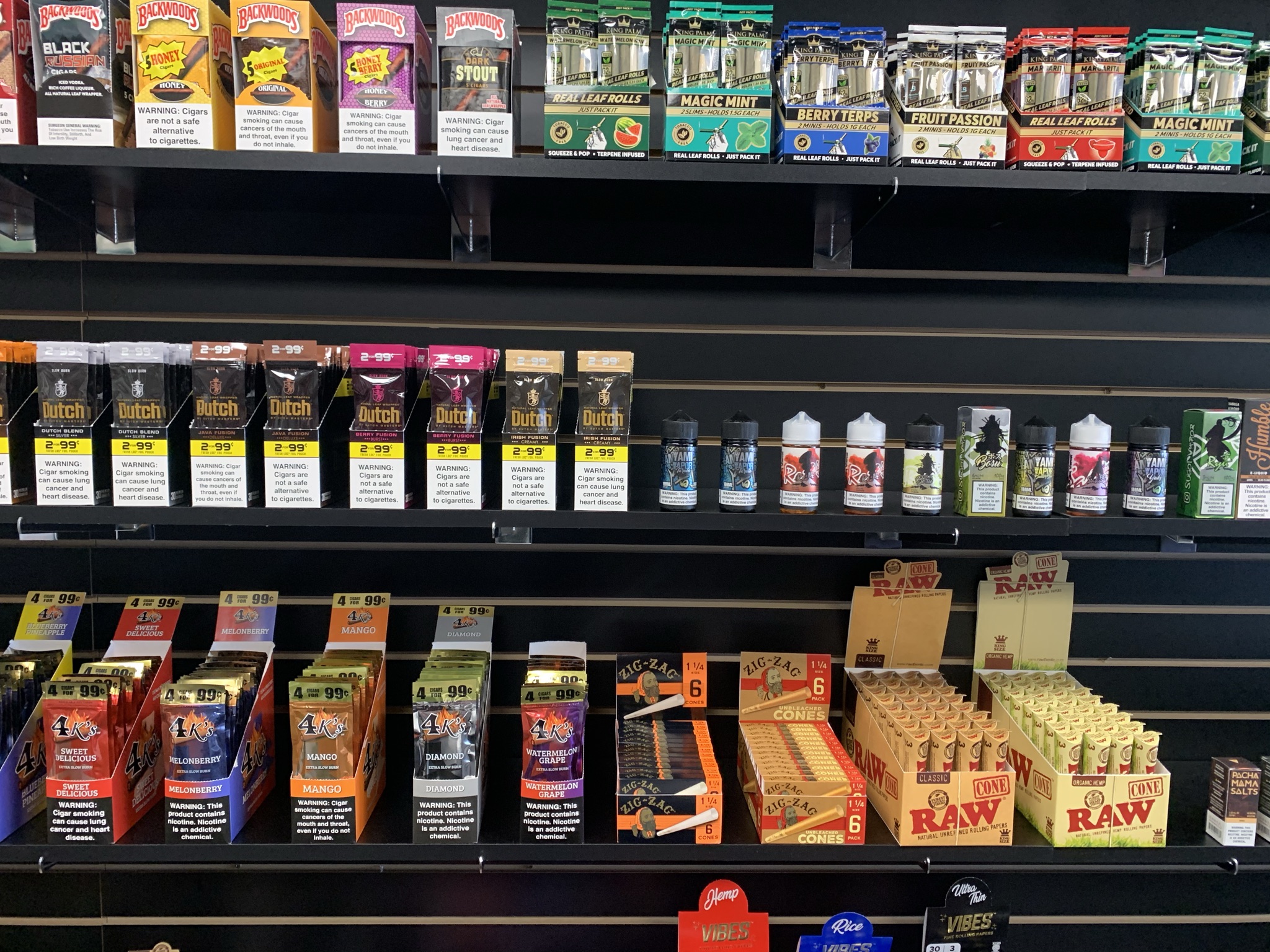 rolling-papers-hemp-wraps-cones-Lees-Summit-MO