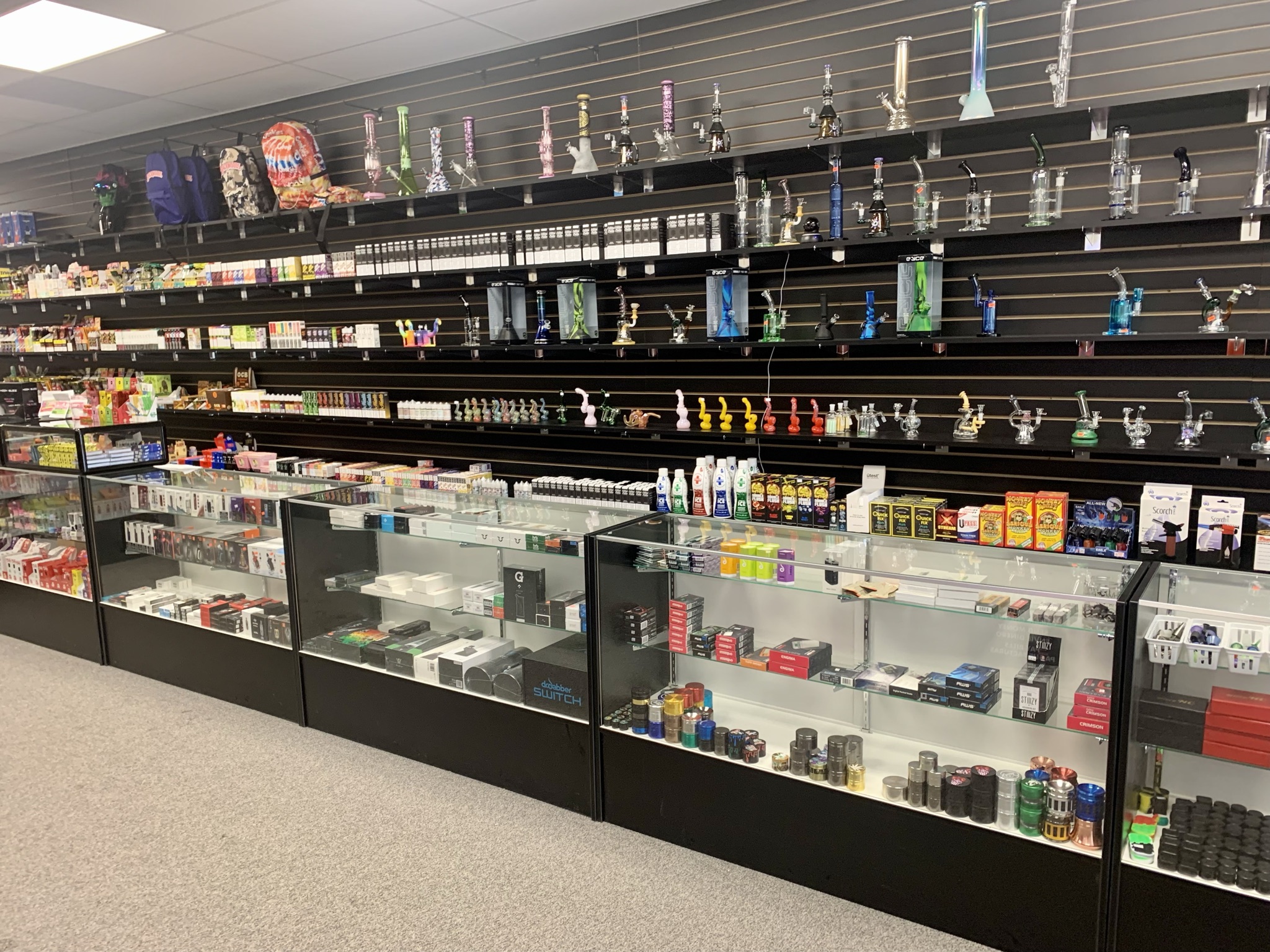 heady-glass-420-pipes-bongs-bubblers-dab-rigs