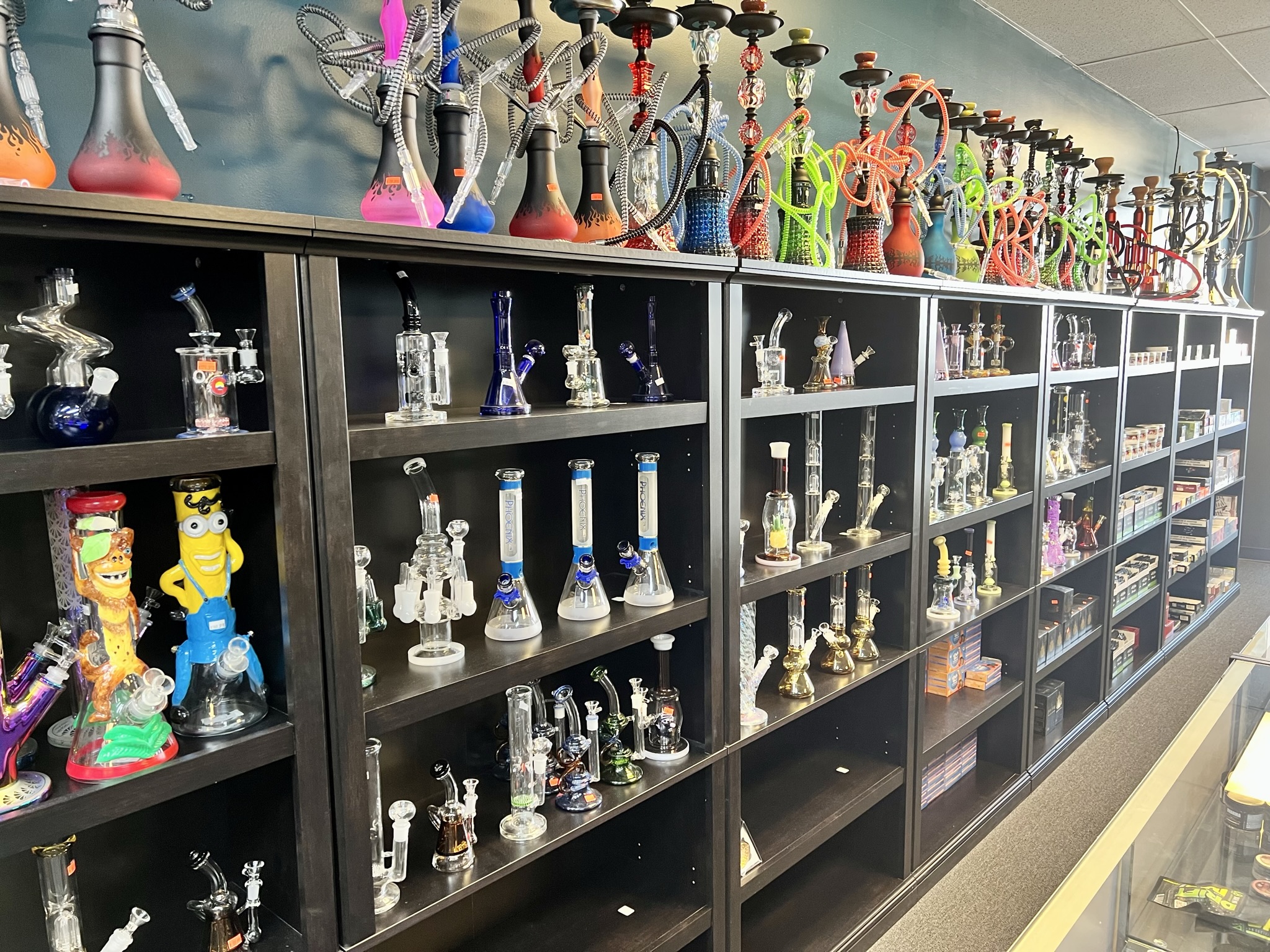 glass-water-pipes-bongs-bubblers-dab-rigs-hookahs