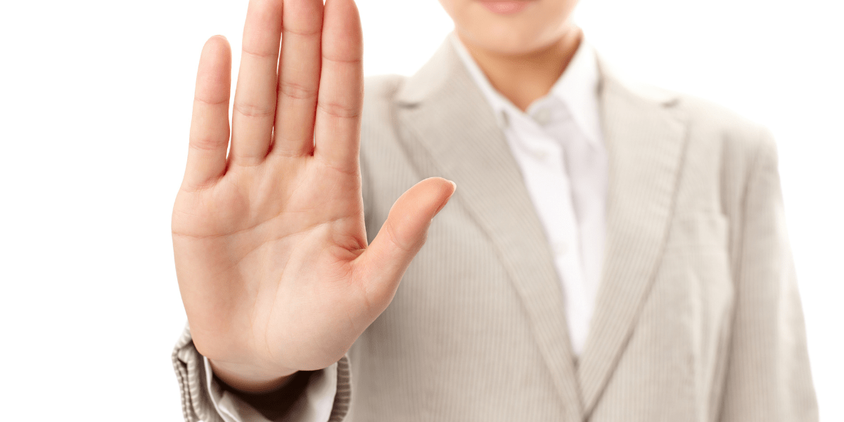 You're divorcing your spouse. Now is NOT the time to make it harder on yourself. Here's 5 things you shouldn't do while a divorce is pending: