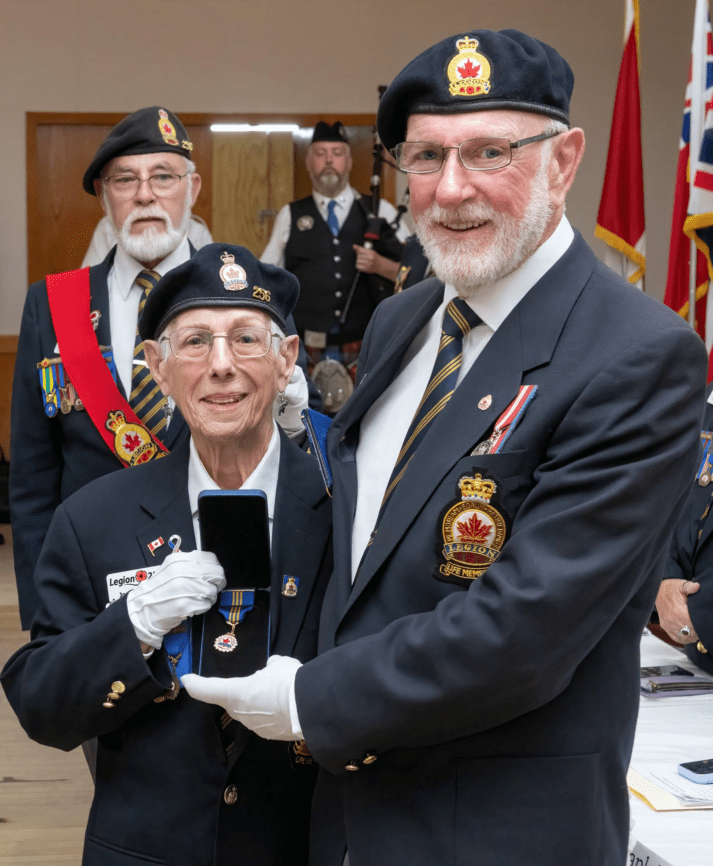Award Ceremony to Joann Walton