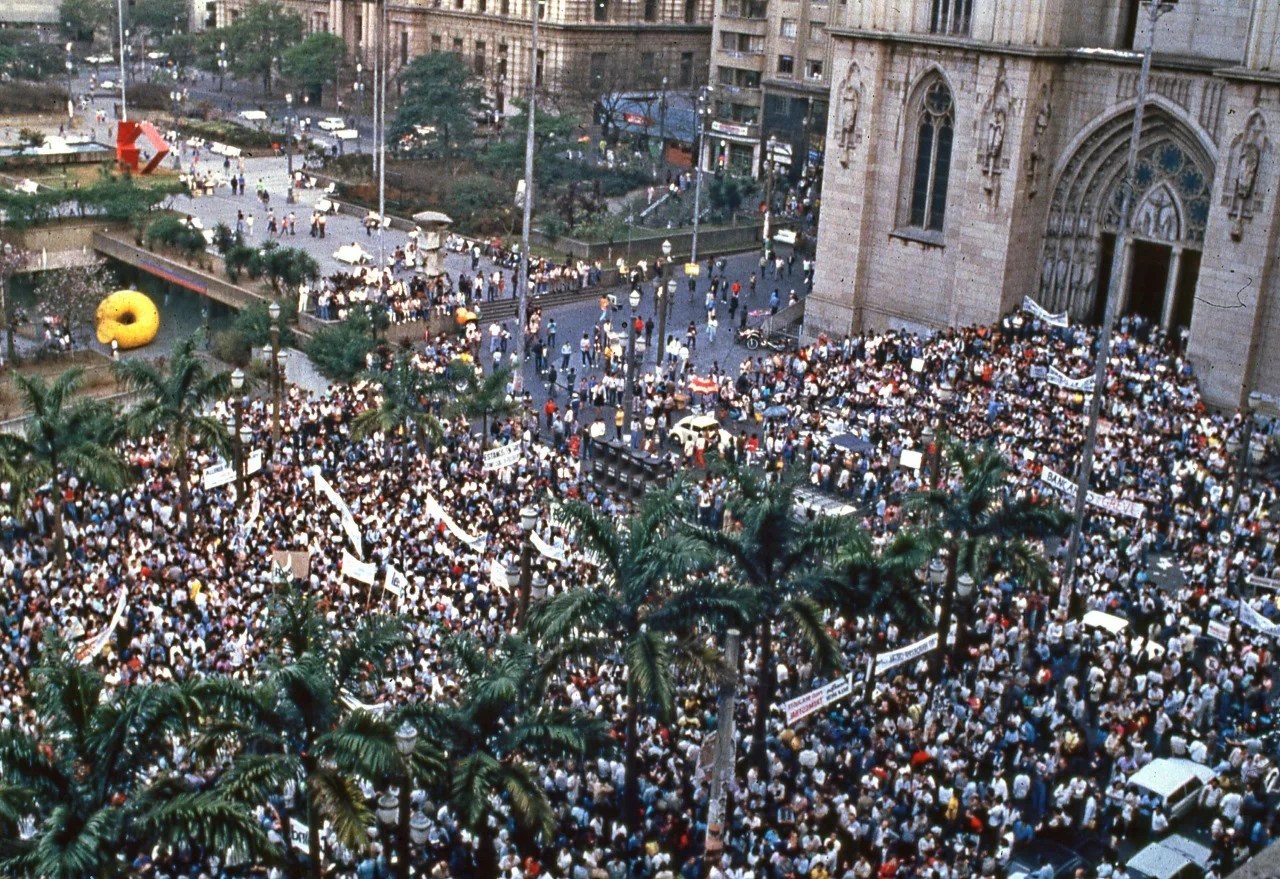 CE #35: Quando os bancários pararam o Brasil: 40 anos da greve de 1985 – Luiz Azevedo