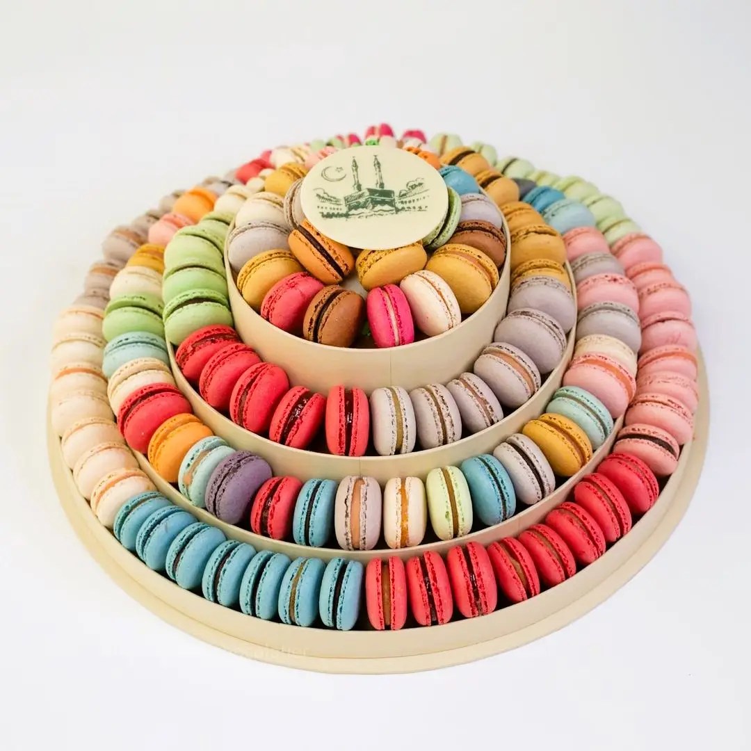 Premium macarons UAE gift box with assorted pastel flavors