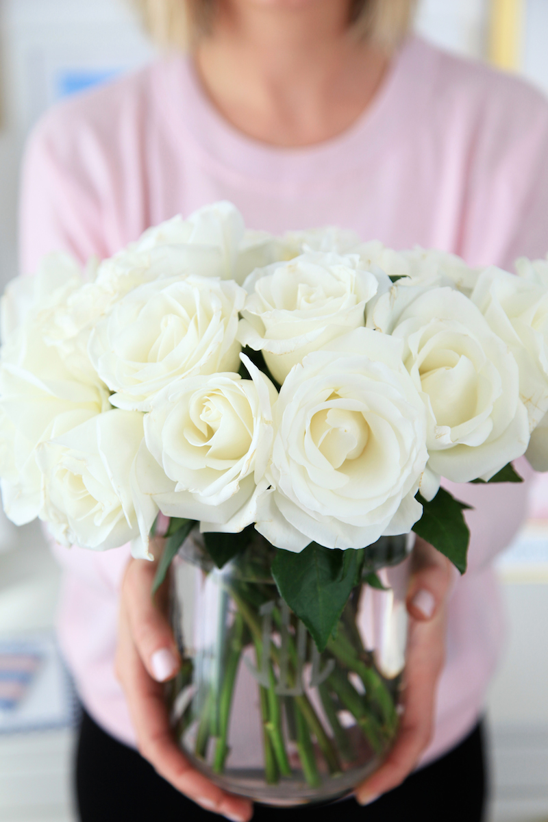 Weekly Roses Lemon Stripes