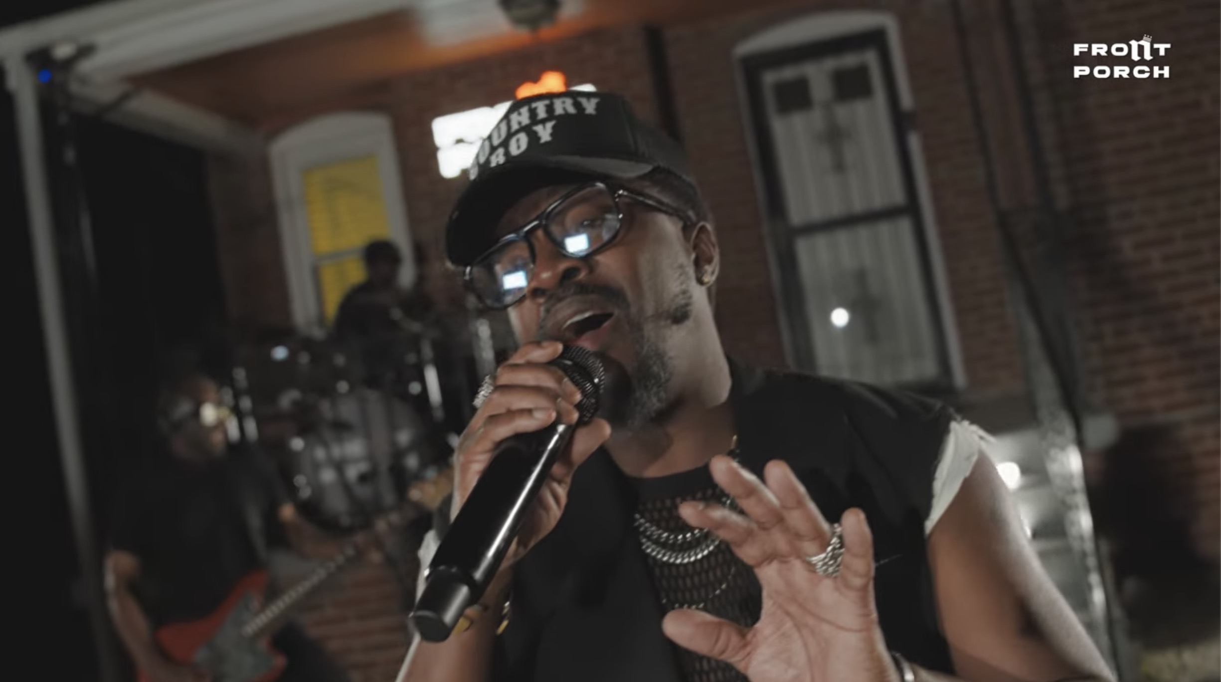 Noochie’s Front Porch: Anthony Hamilton