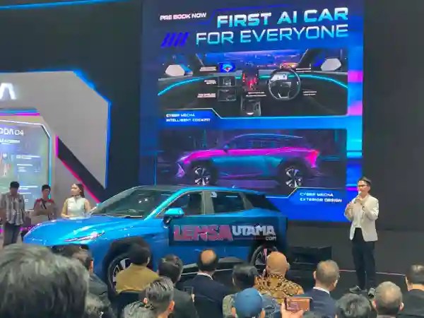 OMODA O4 EV
