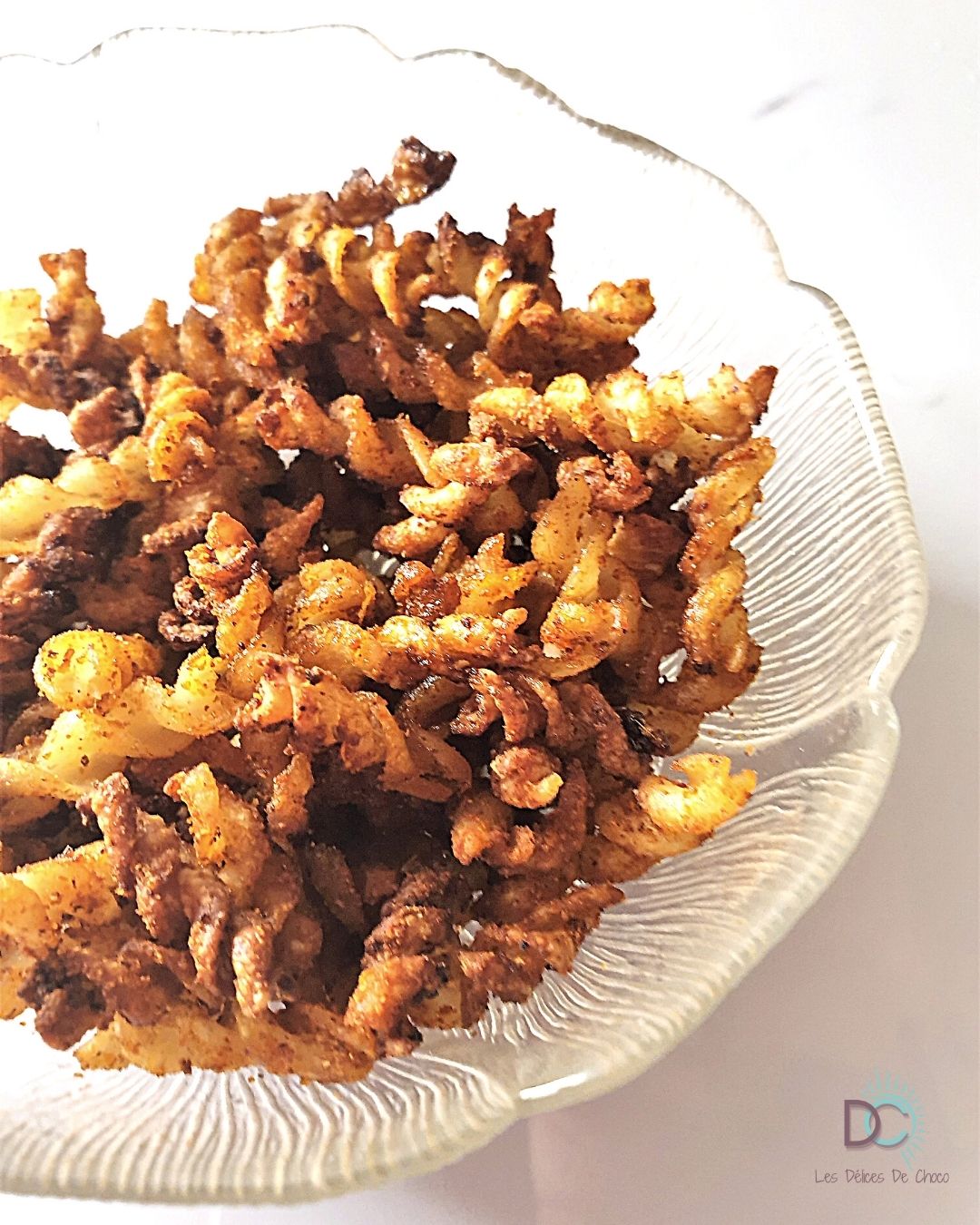 AIR FRYER PASTA CHIPS