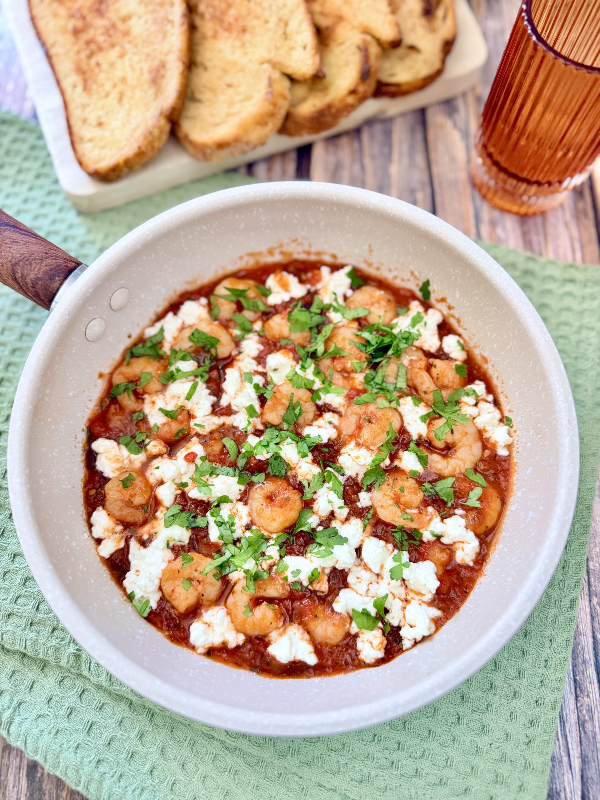 Crevettes à la Tomate et Feta
