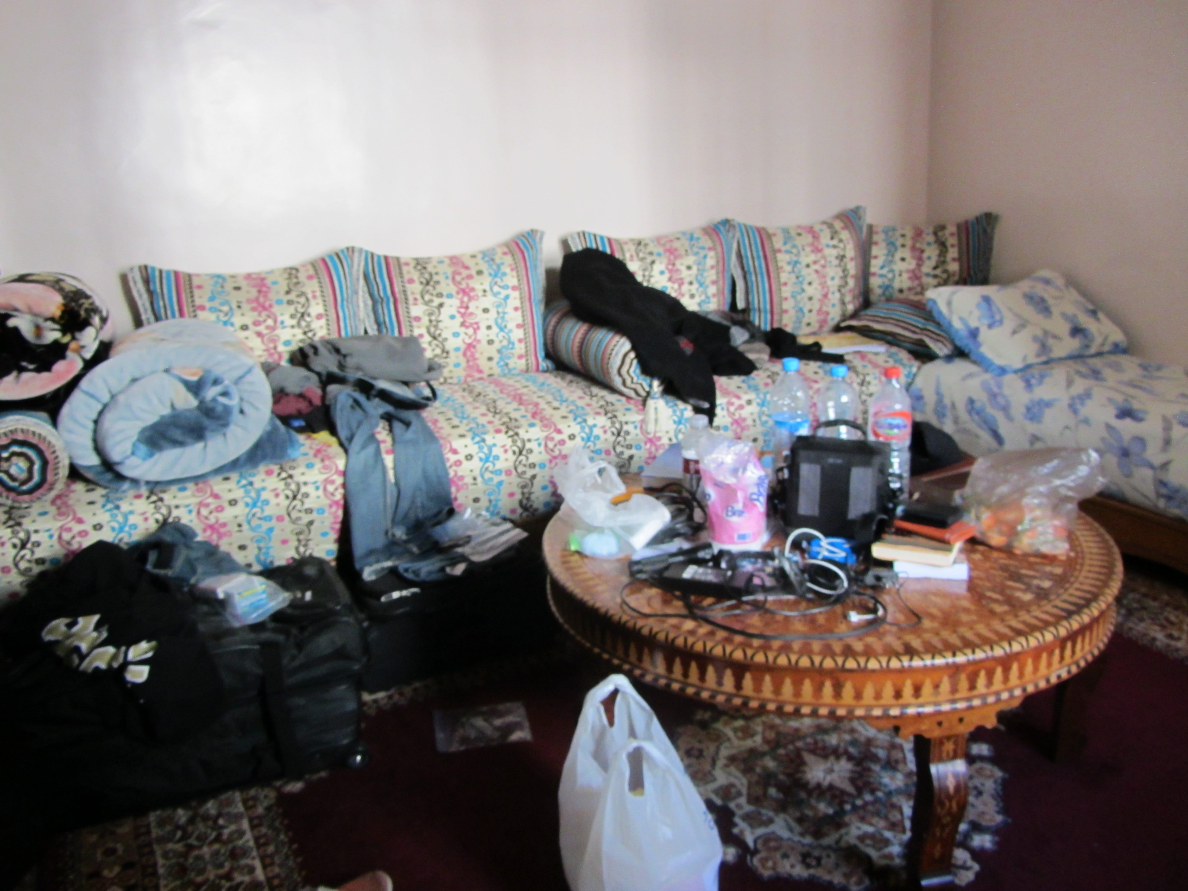 The living room is one of the most important areas in your house for a great hosting experience. 7 Messy Rooms Ideas Messy Room Messy Room